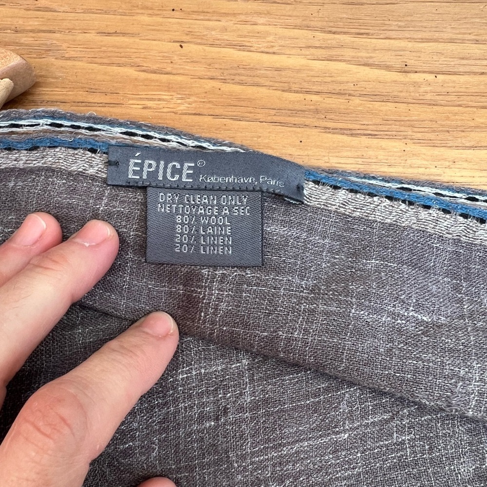 Epice Paris Gray and Blue Large Linen Scarf - Picture 3 of 3